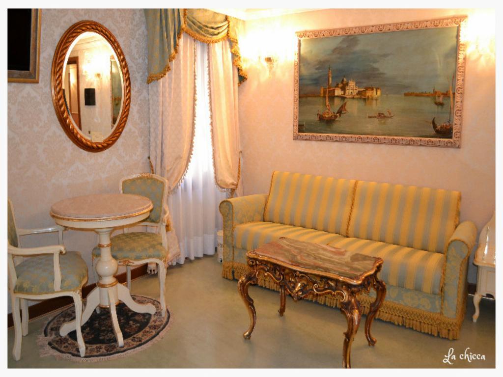 Guest House La Chicca เวนิส ห้อง รูปภาพ