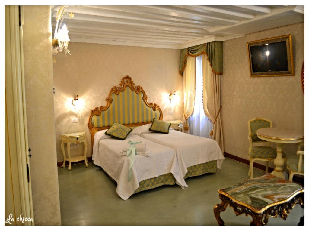 Guest House La Chicca เวนิส ภายนอก รูปภาพ